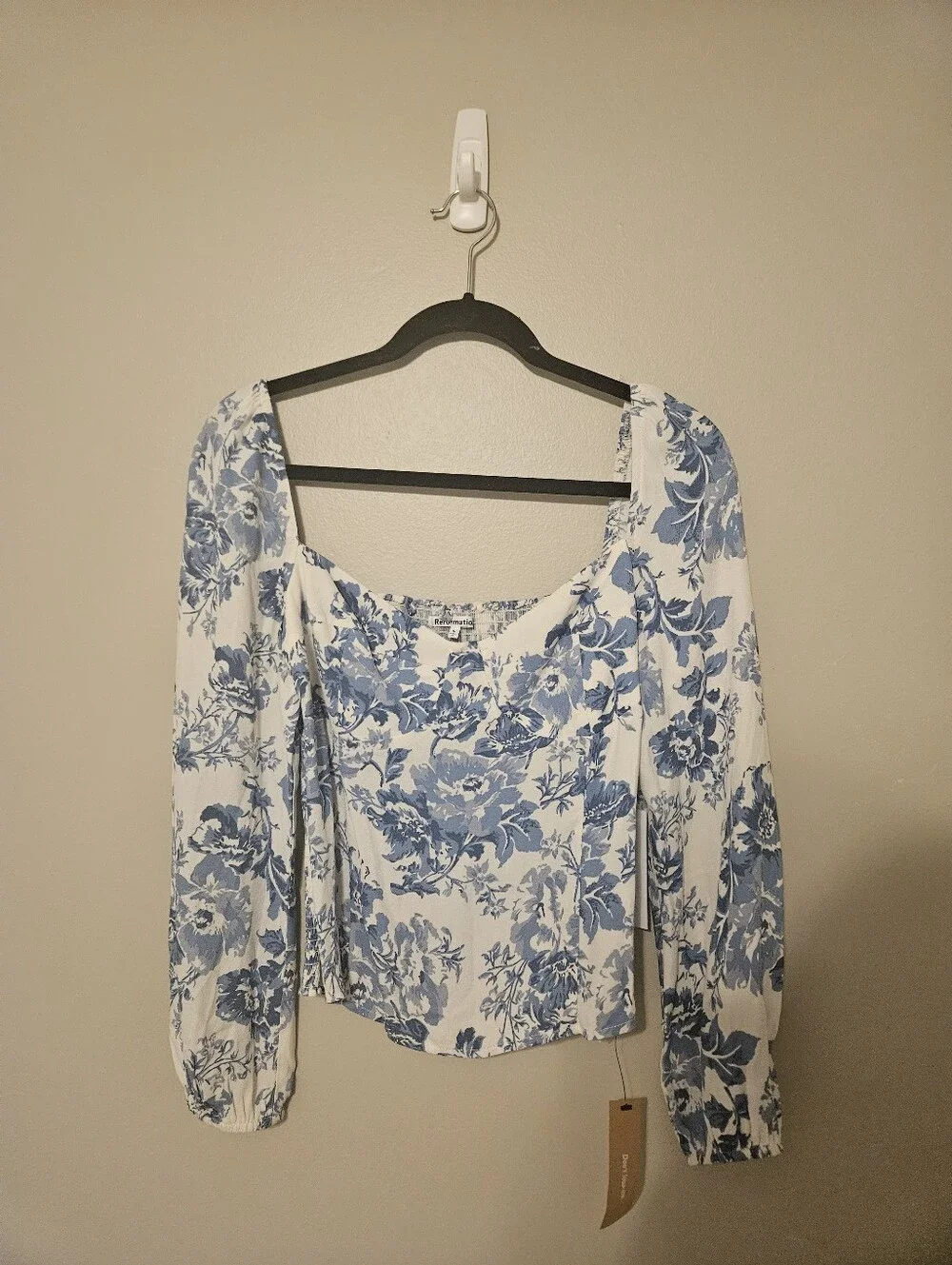 Reformation Reign White And Blue Floral Going Out Top Olympia Print Size 10 NWT